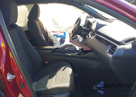 2018 Toyota C-Hr Xle z USA, uszkodzony, nr VIN NMTKHMBX2JR028432